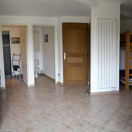 Dans Un Domaine Avec Plusieurs Plages Privees